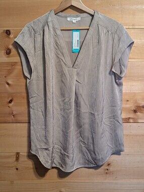 Monday Fun Lillian V Neck Blouse *Large *NWT
